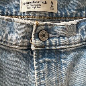 Abercrombie & Fitch the 90s straight ultra high rise